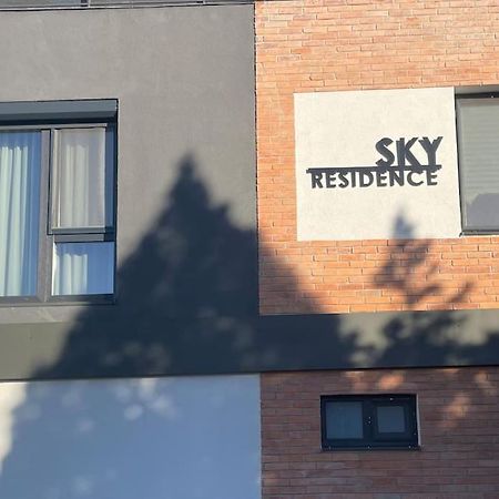 Sky Residence Airport Otopeni 12 Bagian luar foto